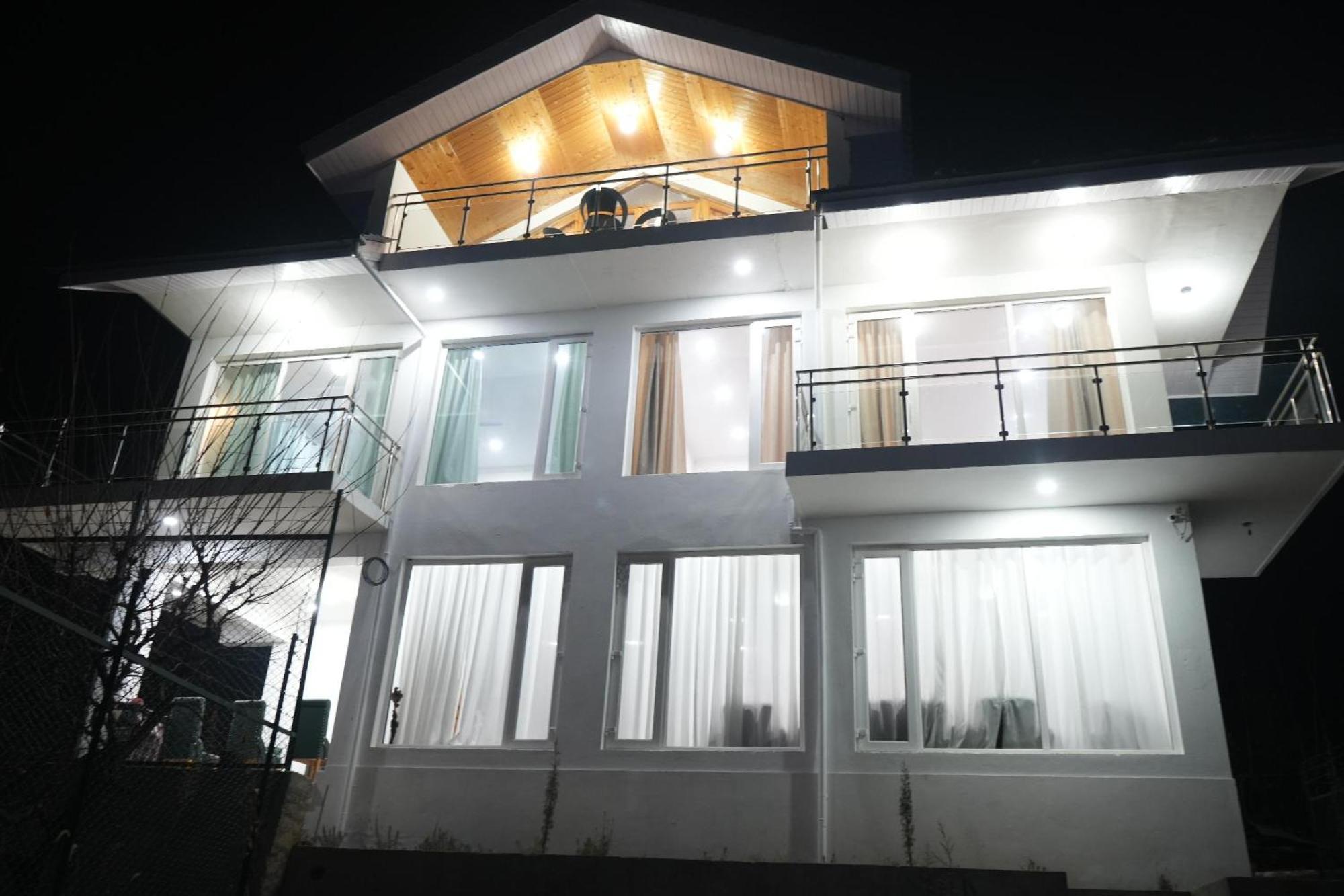 Sahil Lake View Srīnagar Extérieur photo