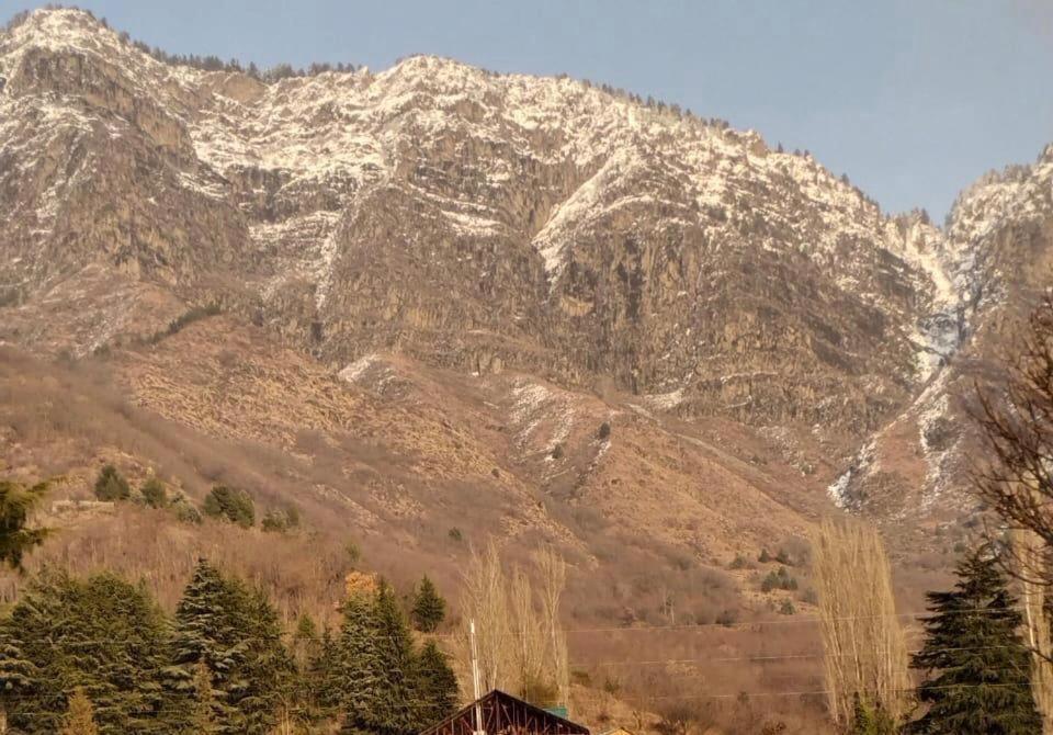 Sahil Lake View Srīnagar Extérieur photo
